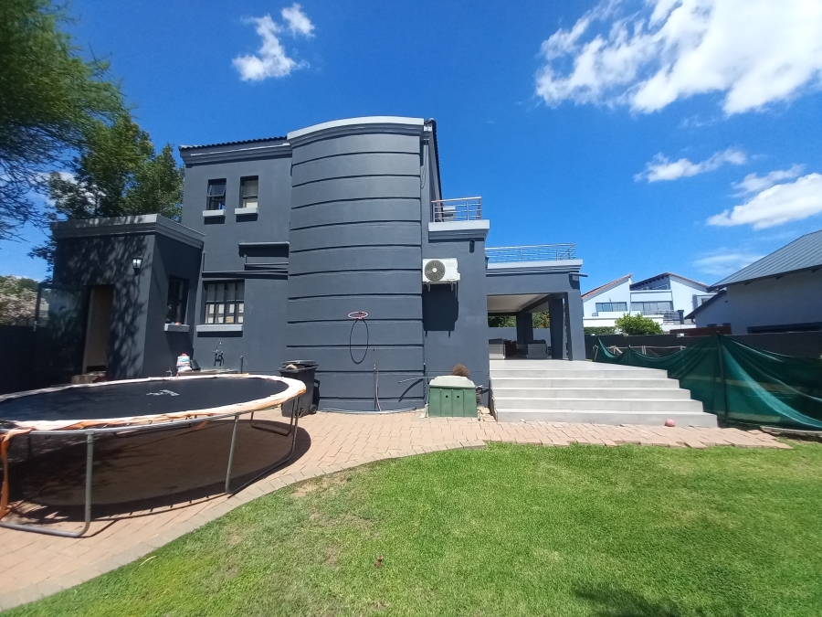 4 Bedroom Property for Sale in Olivedale Gauteng
