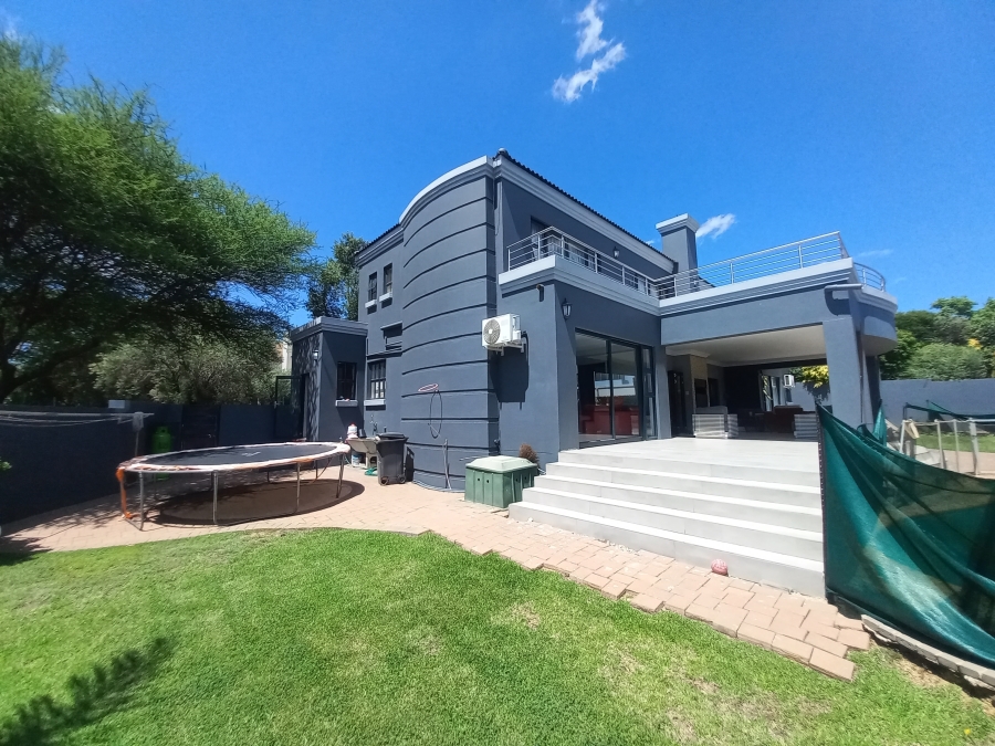 4 Bedroom Property for Sale in Olivedale Gauteng