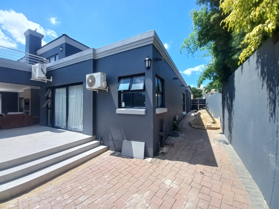 4 Bedroom Property for Sale in Olivedale Gauteng