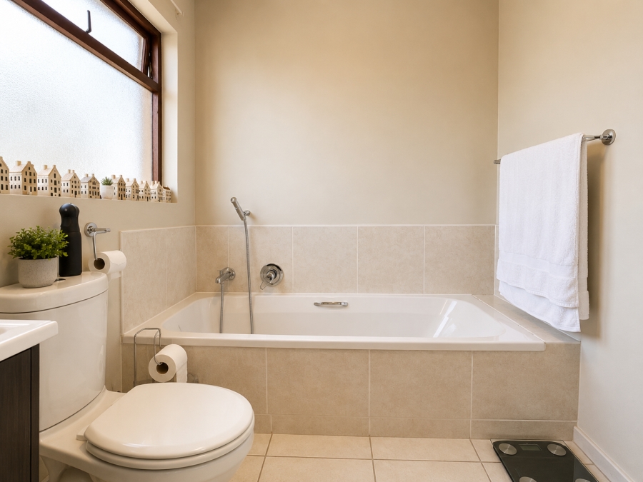 2 Bedroom Property for Sale in Lonehill Gauteng
