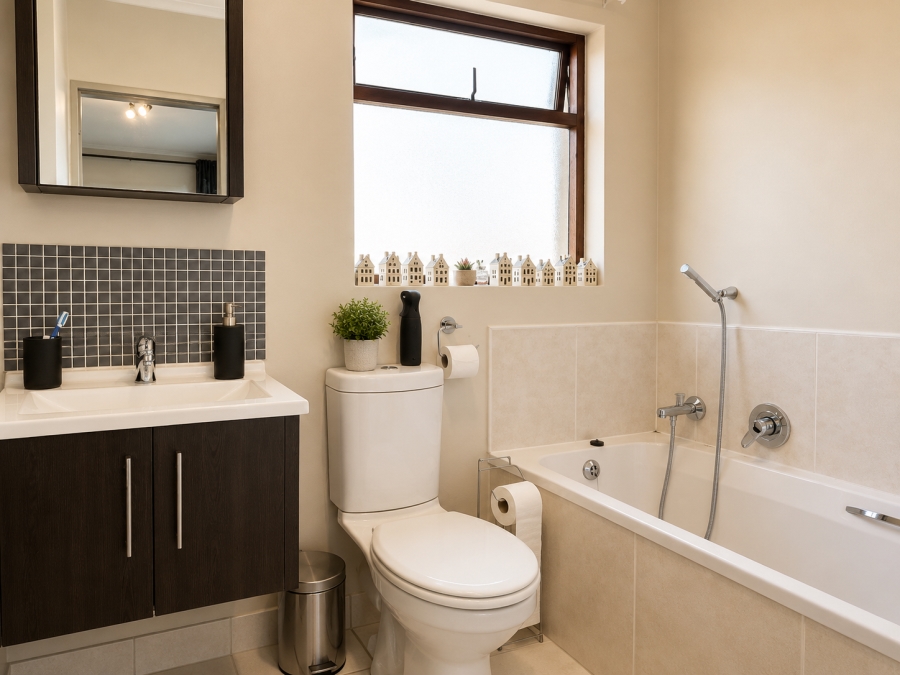 2 Bedroom Property for Sale in Lonehill Gauteng