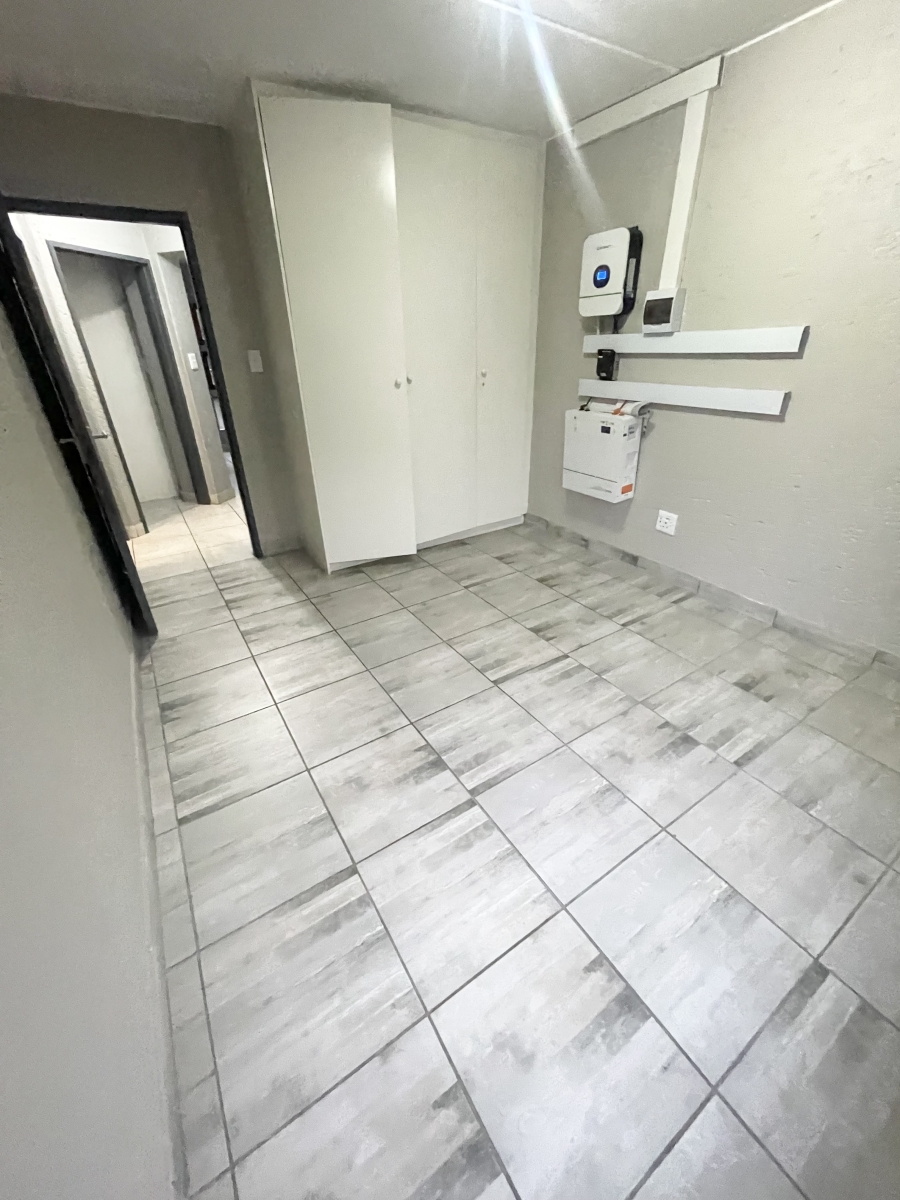 2 Bedroom Property for Sale in Morningside Gauteng
