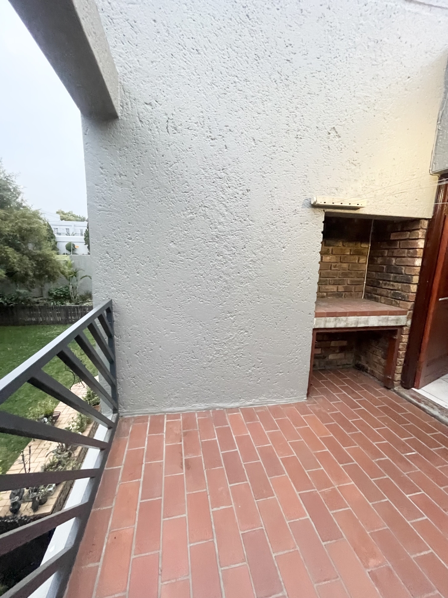 2 Bedroom Property for Sale in Morningside Gauteng