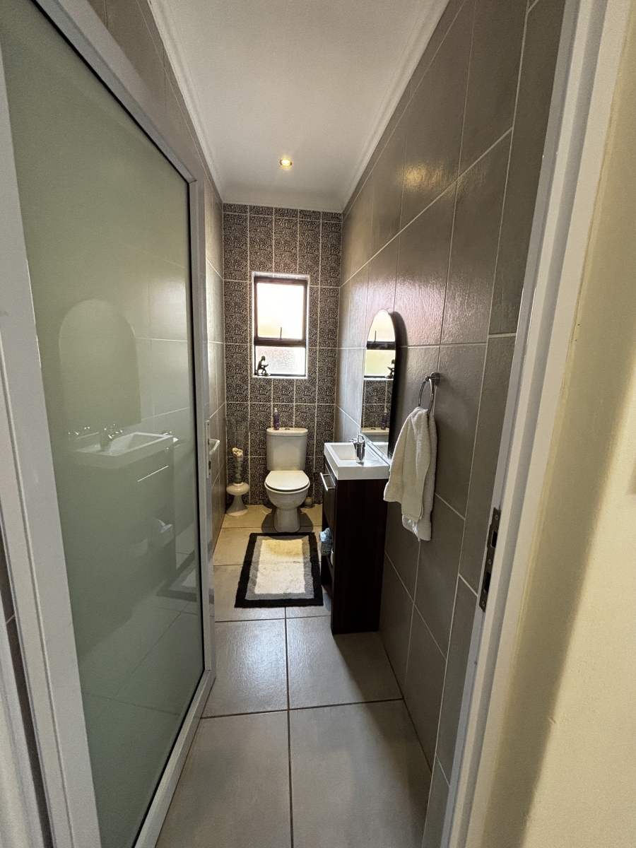 4 Bedroom Property for Sale in Homes Haven Gauteng