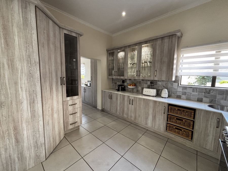 4 Bedroom Property for Sale in Homes Haven Gauteng