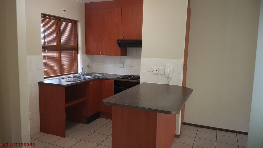 To Let 1 Bedroom Property for Rent in Bryanston Gauteng