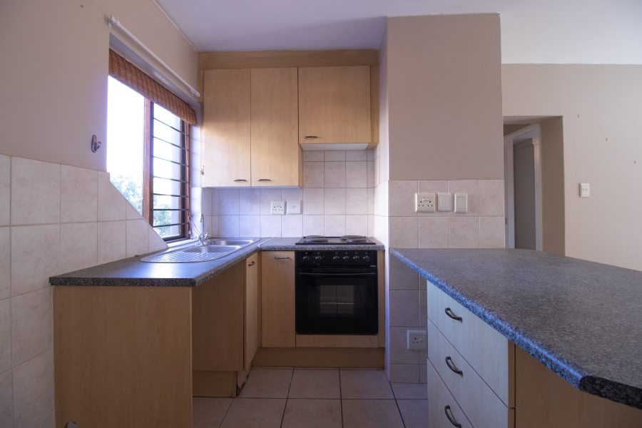 To Let 2 Bedroom Property for Rent in Bryanston Gauteng