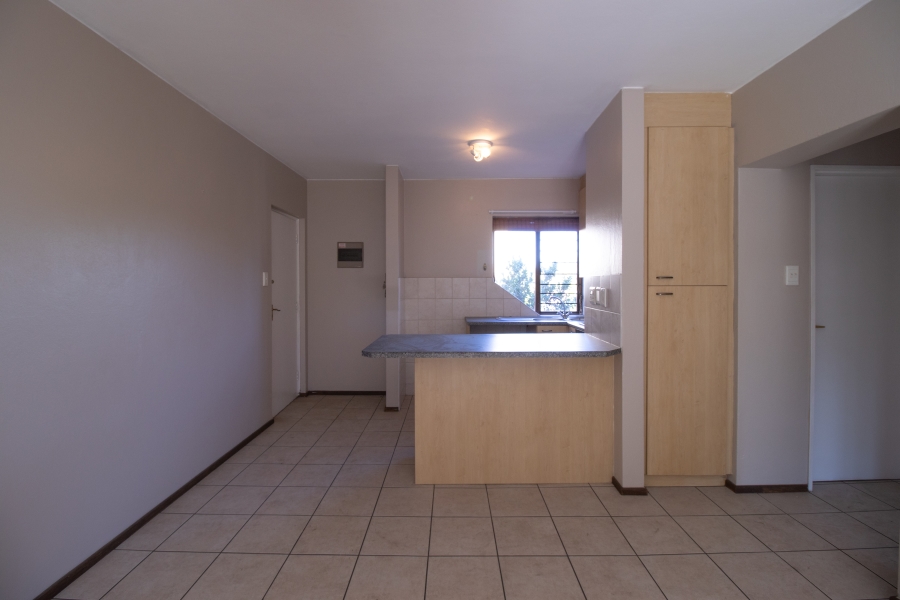 To Let 2 Bedroom Property for Rent in Bryanston Gauteng