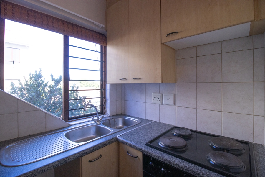 To Let 2 Bedroom Property for Rent in Bryanston Gauteng