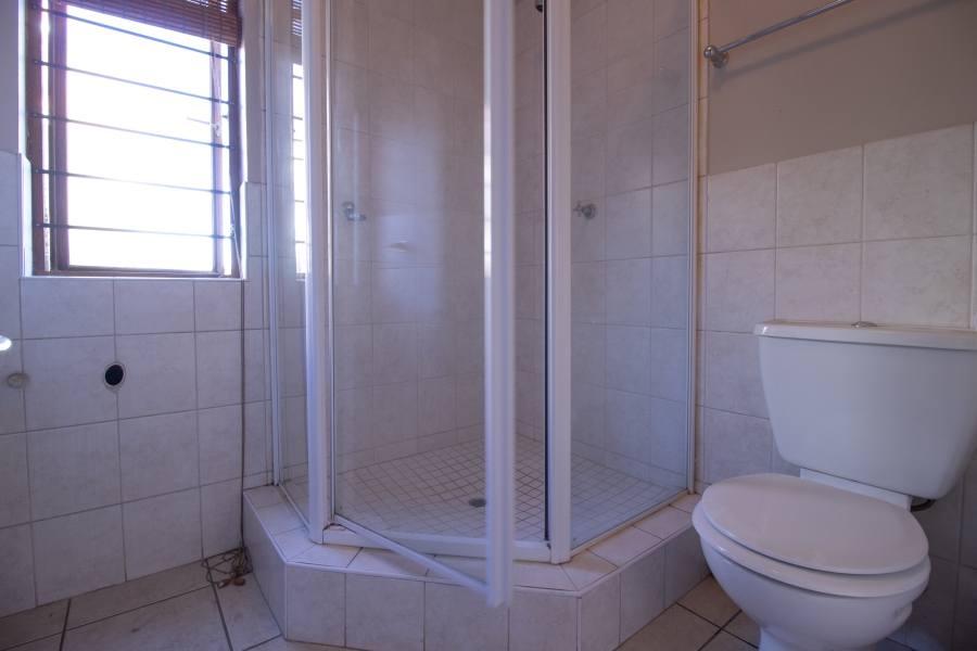 To Let 2 Bedroom Property for Rent in Bryanston Gauteng