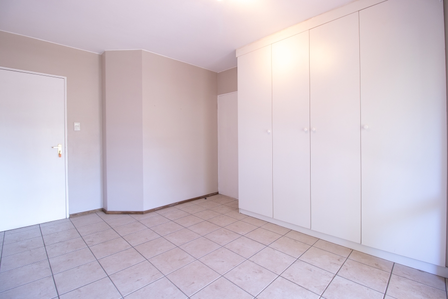 To Let 2 Bedroom Property for Rent in Bryanston Gauteng