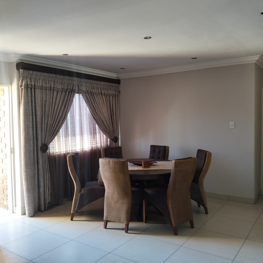 2 Bedroom Property for Sale in Terenure Gauteng