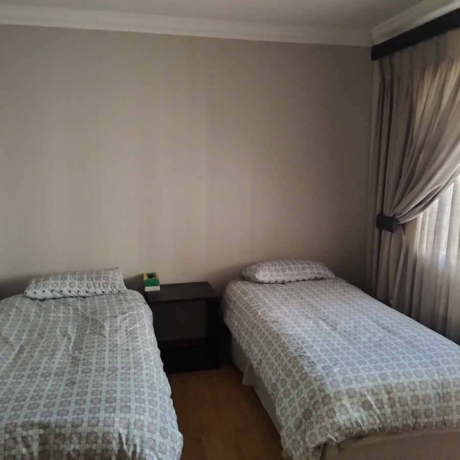 2 Bedroom Property for Sale in Terenure Gauteng