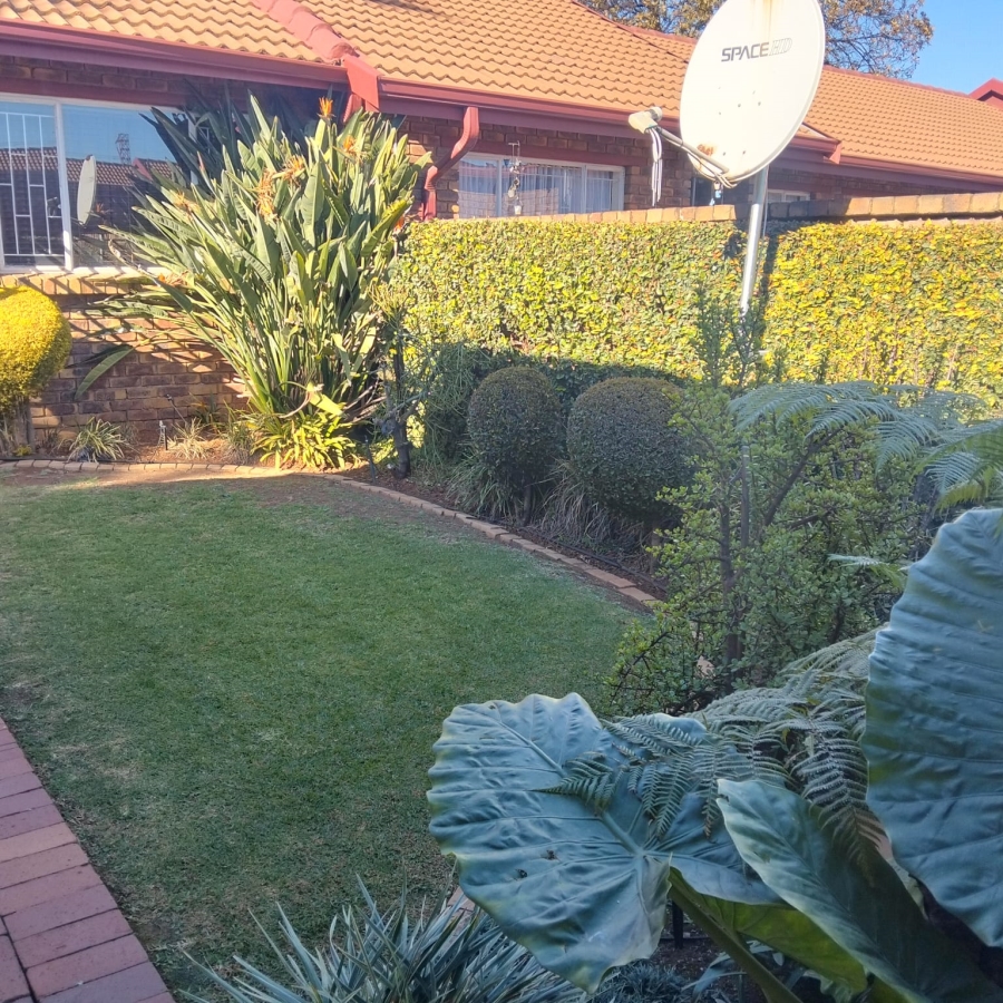 2 Bedroom Property for Sale in Terenure Gauteng