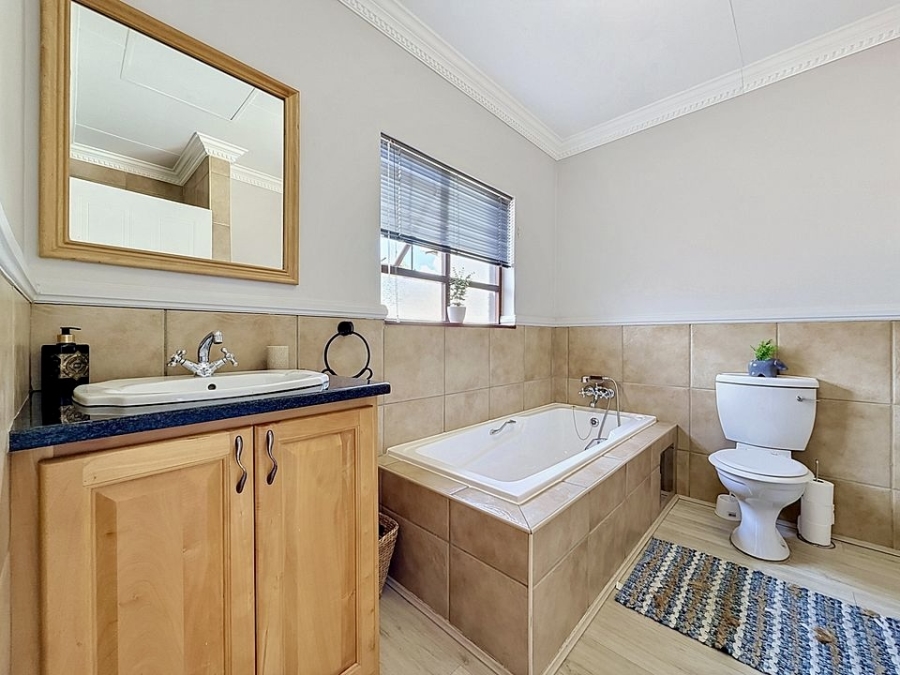 3 Bedroom Property for Sale in Wapadrand Gauteng
