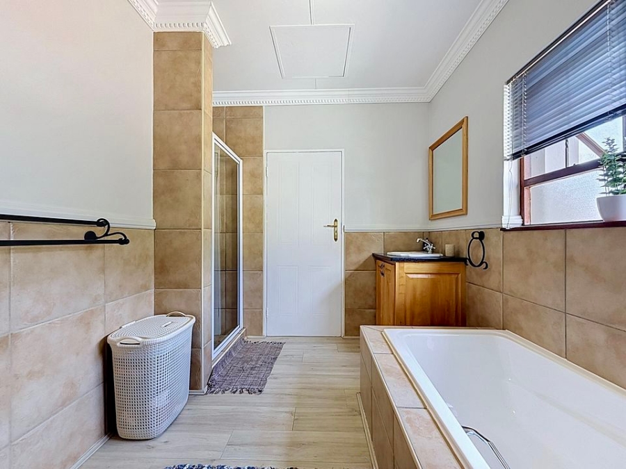 3 Bedroom Property for Sale in Wapadrand Gauteng