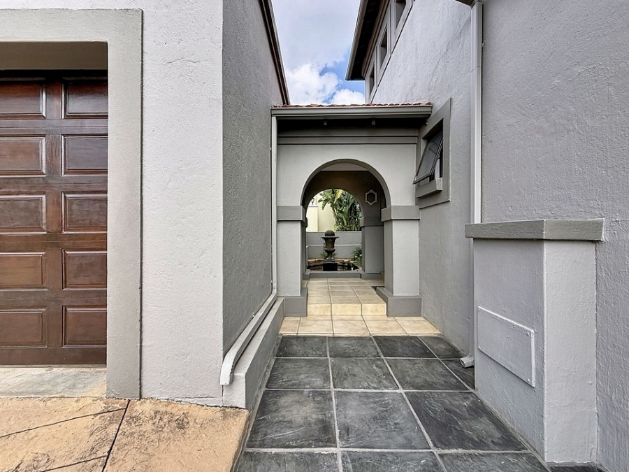 3 Bedroom Property for Sale in Wapadrand Gauteng