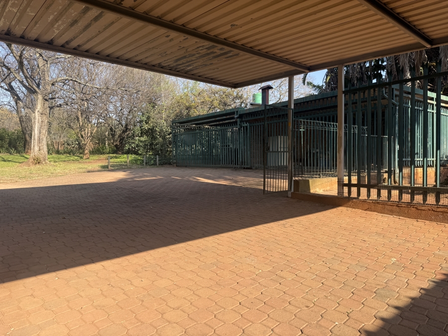 9 Bedroom Property for Sale in Rietfontein AH Gauteng