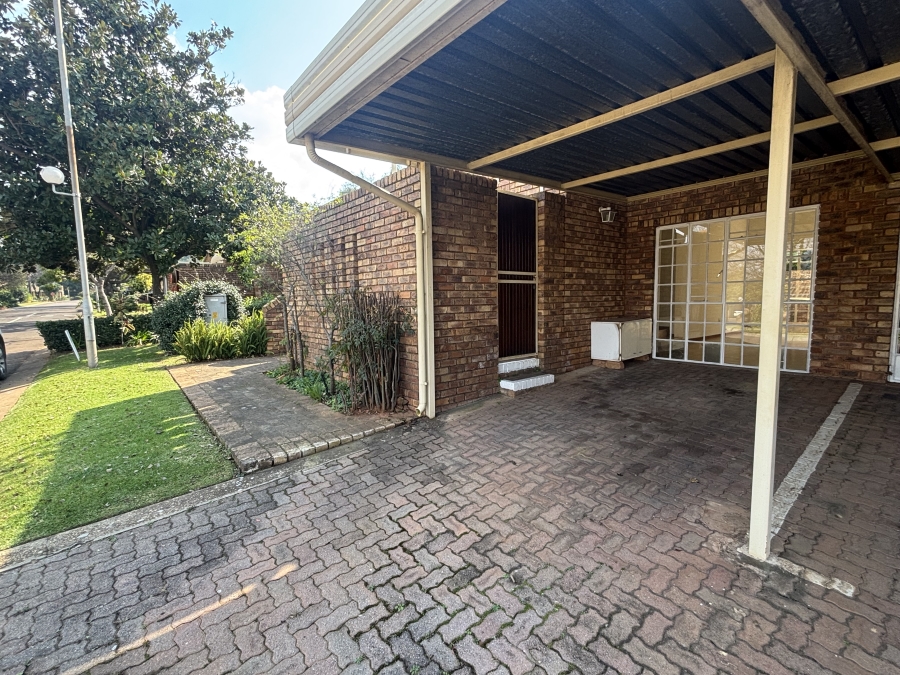 3 Bedroom Property for Sale in Brummeria Gauteng