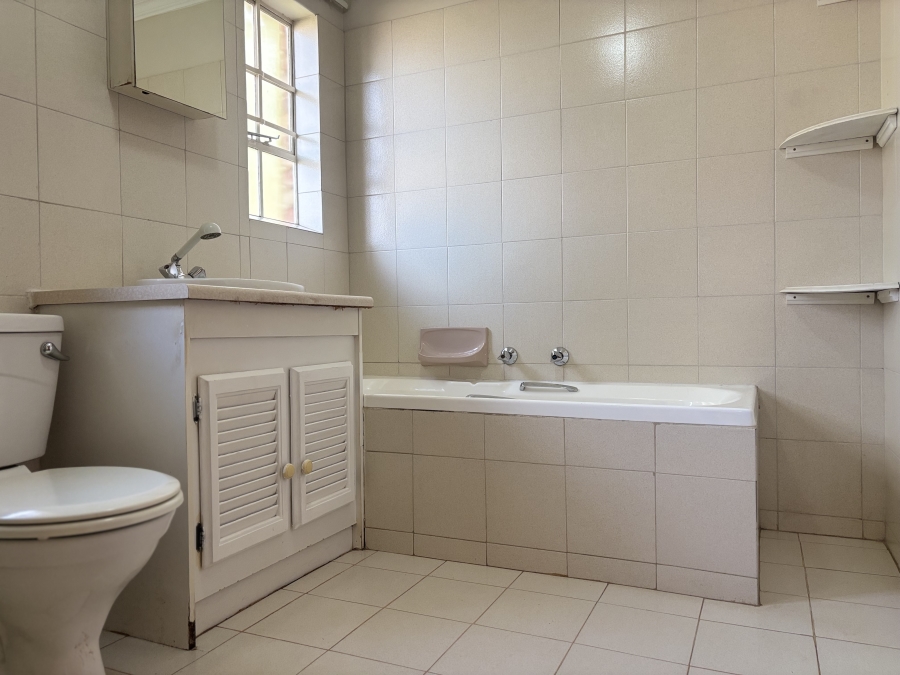 3 Bedroom Property for Sale in Brummeria Gauteng