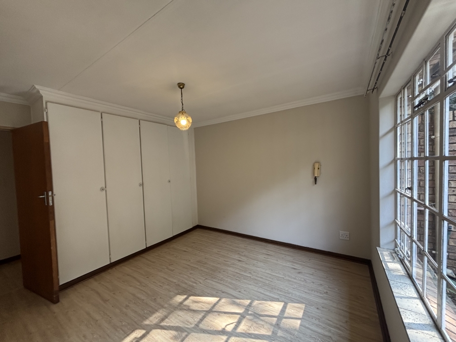 3 Bedroom Property for Sale in Brummeria Gauteng