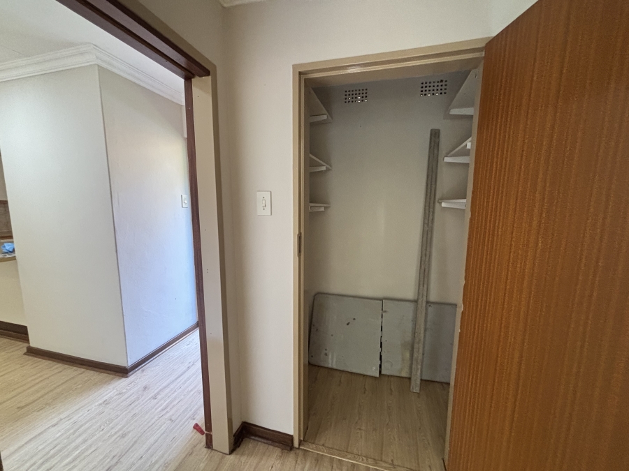 3 Bedroom Property for Sale in Brummeria Gauteng