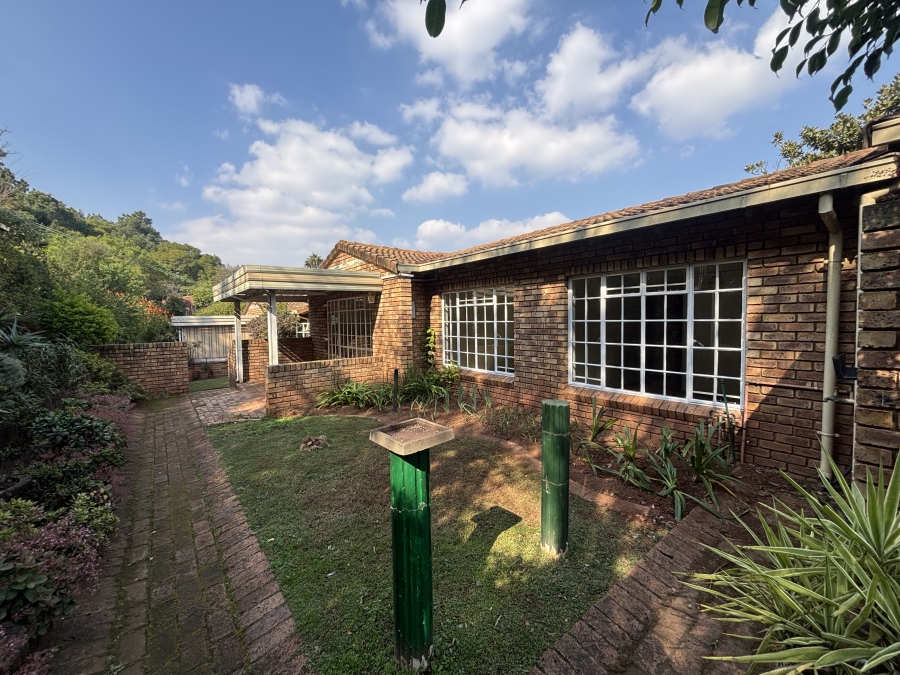 3 Bedroom Property for Sale in Brummeria Gauteng
