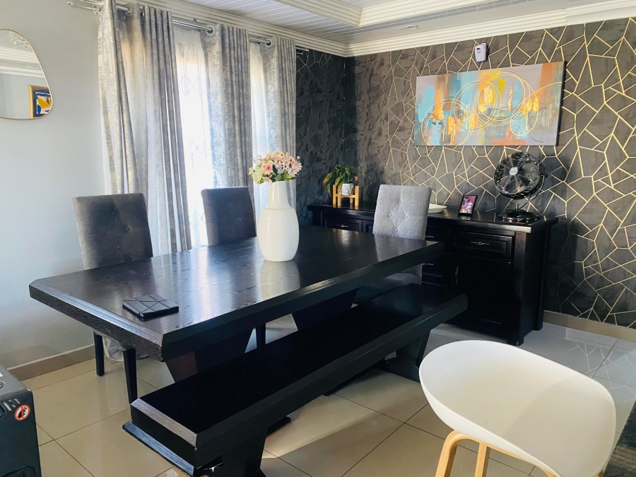 4 Bedroom Property for Sale in Glenway Estate Gauteng
