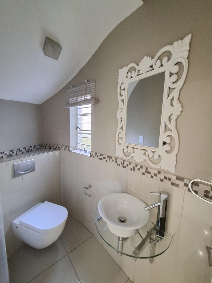 To Let 4 Bedroom Property for Rent in Meyerspark Gauteng