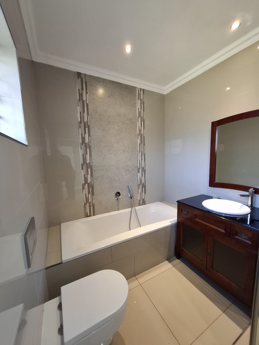 To Let 4 Bedroom Property for Rent in Meyerspark Gauteng