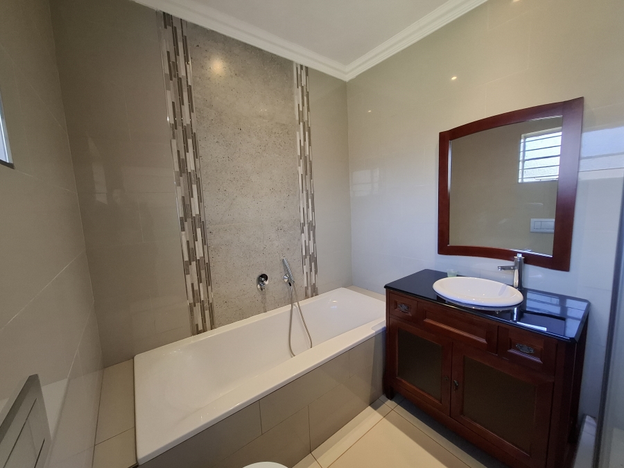 To Let 4 Bedroom Property for Rent in Meyerspark Gauteng