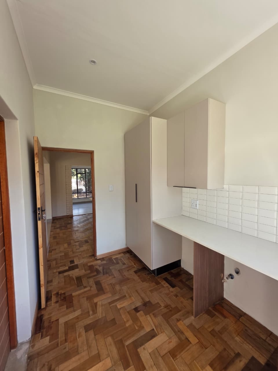To Let 3 Bedroom Property for Rent in Waverley Gauteng