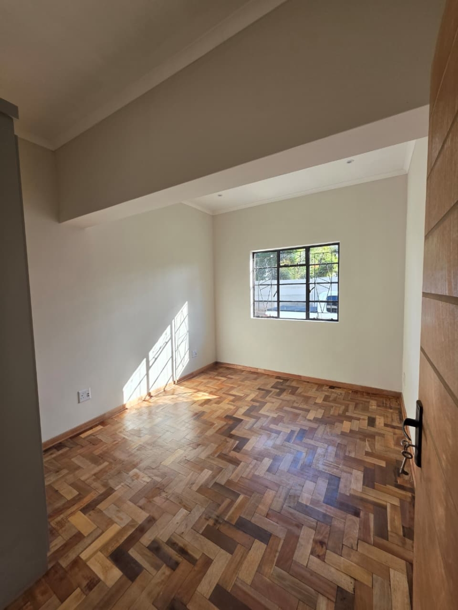 To Let 3 Bedroom Property for Rent in Waverley Gauteng