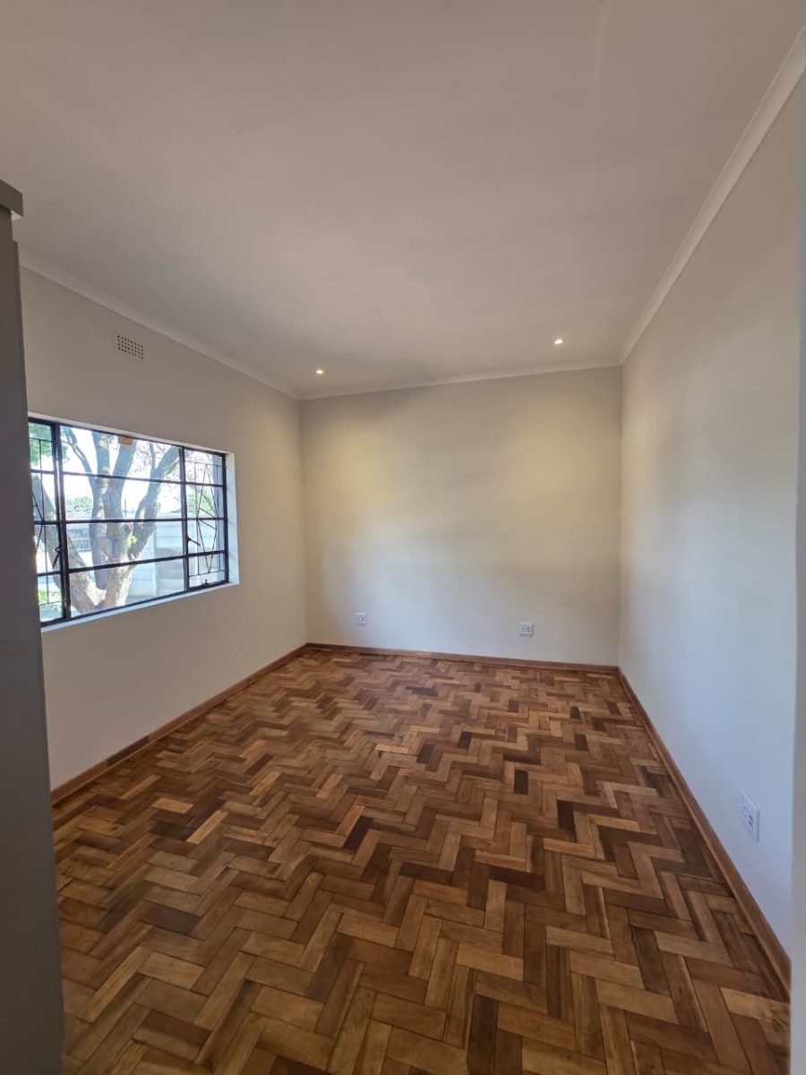 To Let 3 Bedroom Property for Rent in Waverley Gauteng
