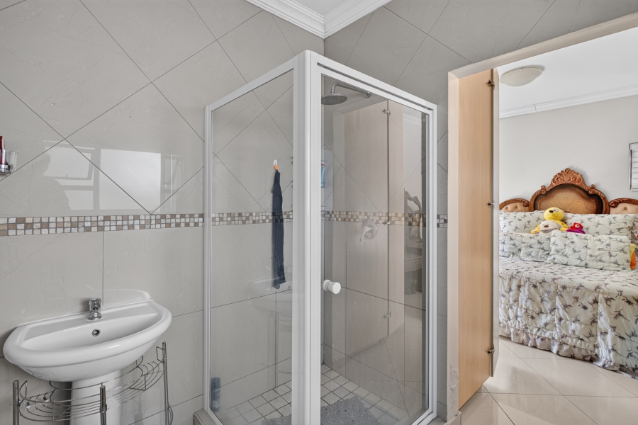 3 Bedroom Property for Sale in Zambezi Country Estate Gauteng