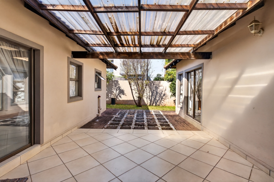 3 Bedroom Property for Sale in Zambezi Country Estate Gauteng