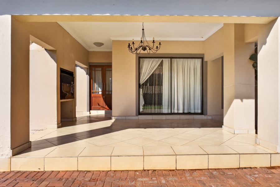 3 Bedroom Property for Sale in Zambezi Country Estate Gauteng