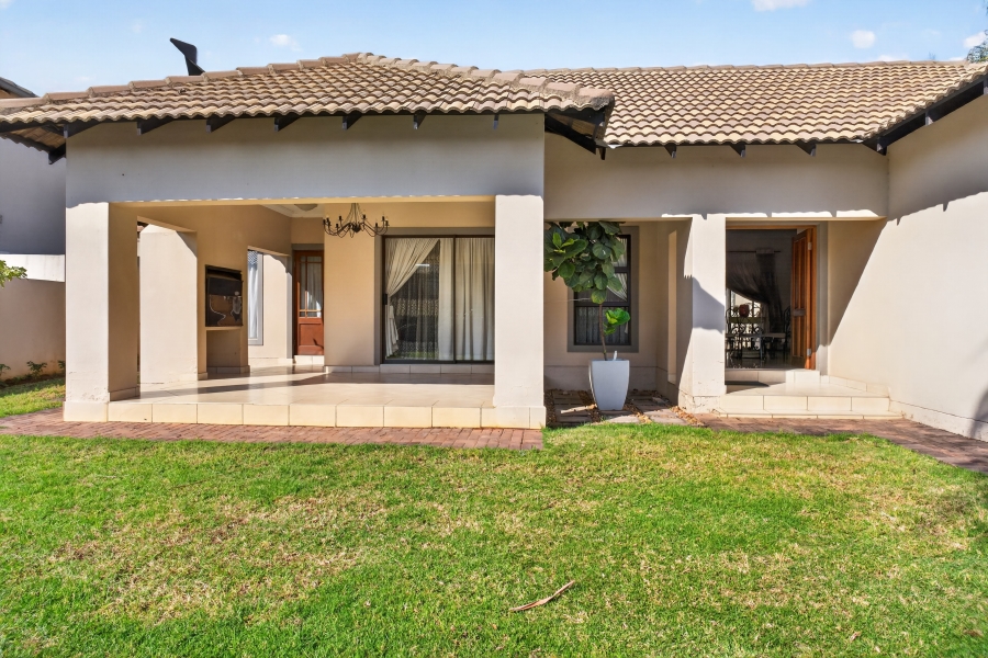 3 Bedroom Property for Sale in Zambezi Country Estate Gauteng