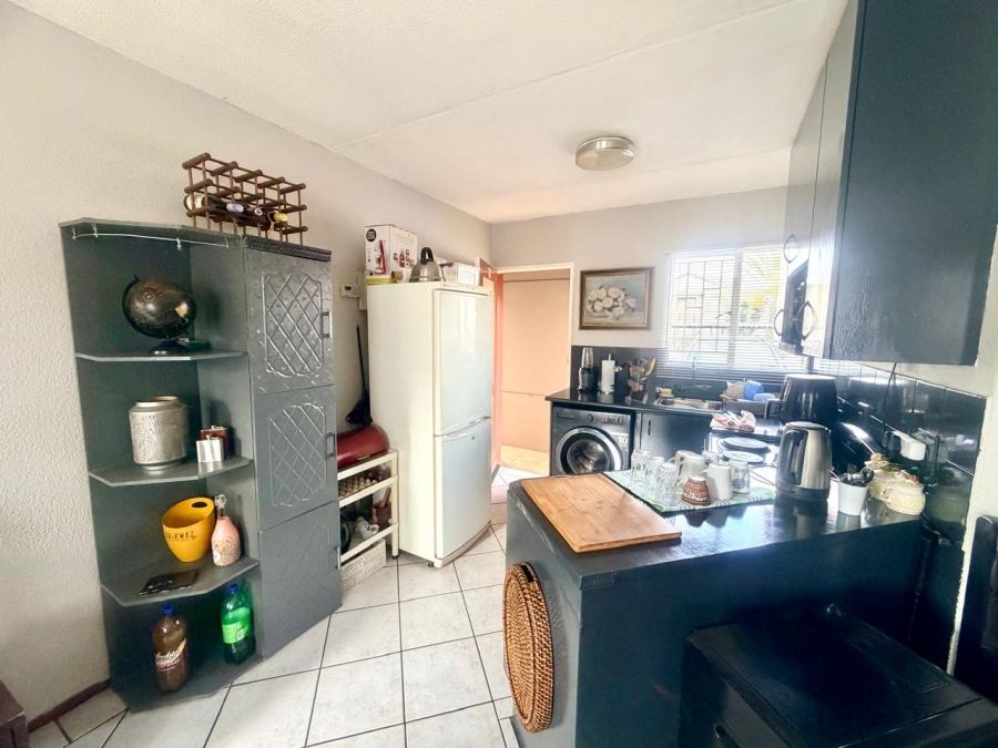 2 Bedroom Property for Sale in Lakefield Gauteng