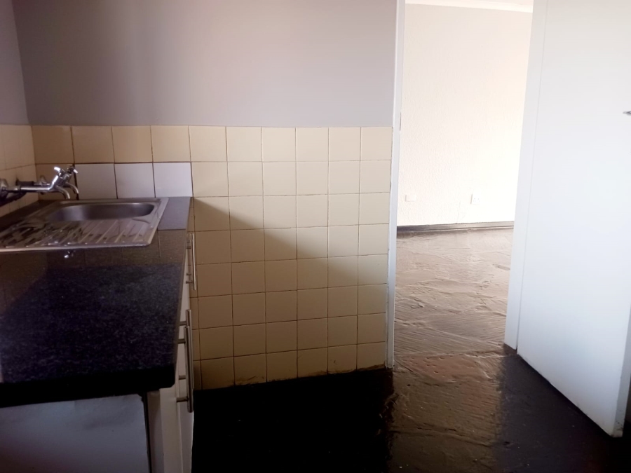 1 Bedroom Property for Sale in Windsor East Gauteng