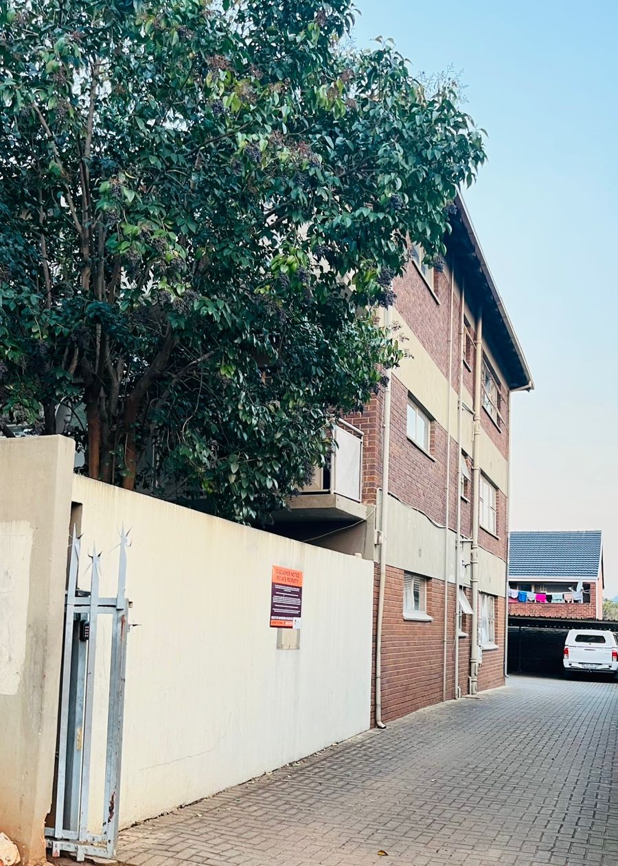 1 Bedroom Property for Sale in Windsor East Gauteng