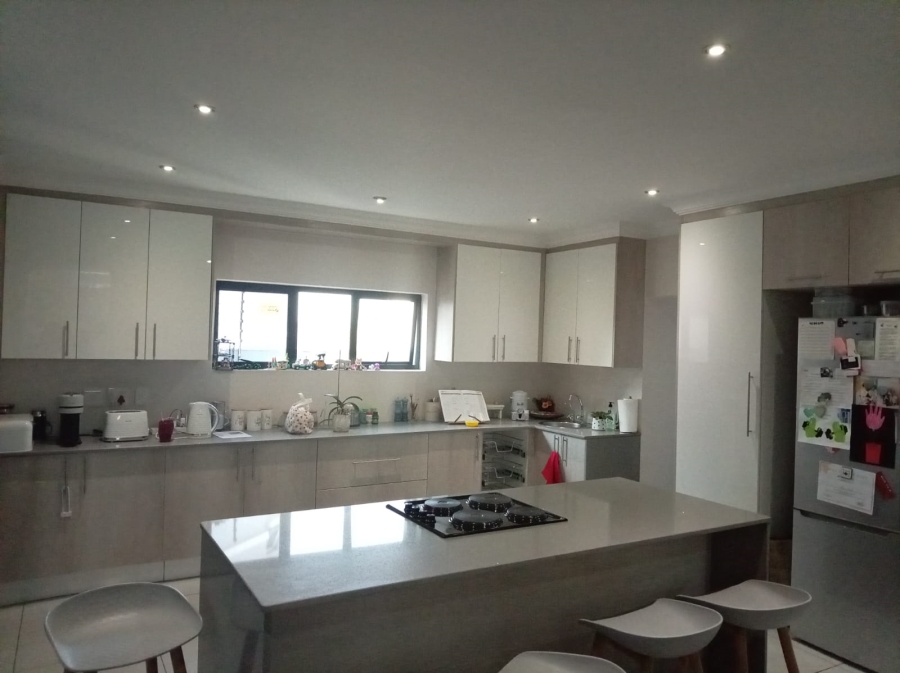 4 Bedroom Property for Sale in Northcliff Gauteng