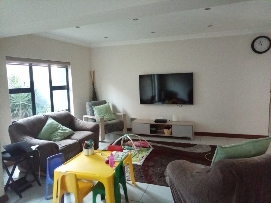 4 Bedroom Property for Sale in Northcliff Gauteng