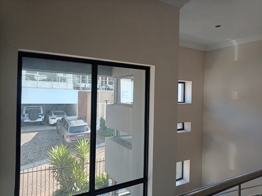 4 Bedroom Property for Sale in Northcliff Gauteng