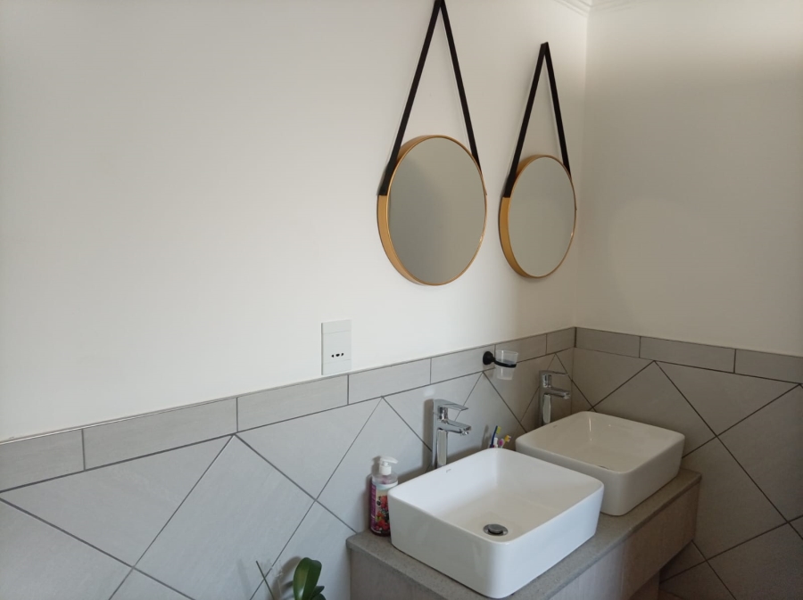 4 Bedroom Property for Sale in Northcliff Gauteng