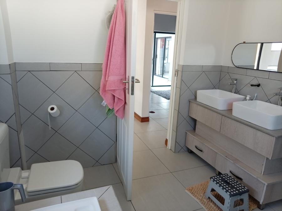 4 Bedroom Property for Sale in Northcliff Gauteng
