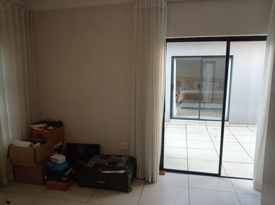 4 Bedroom Property for Sale in Northcliff Gauteng