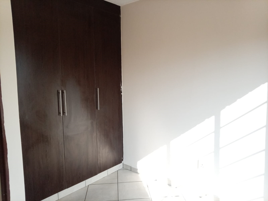 1 Bedroom Property for Sale in Kempton Park Central Gauteng