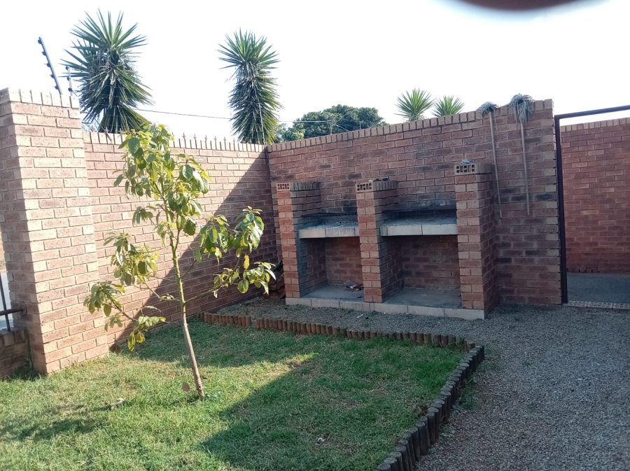 1 Bedroom Property for Sale in Kempton Park Central Gauteng