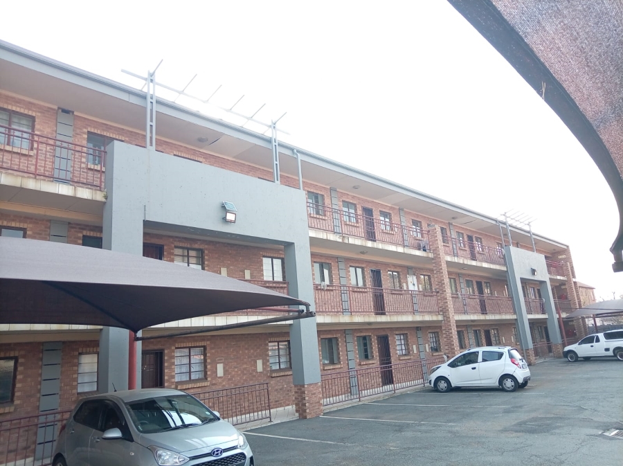 1 Bedroom Property for Sale in Kempton Park Central Gauteng